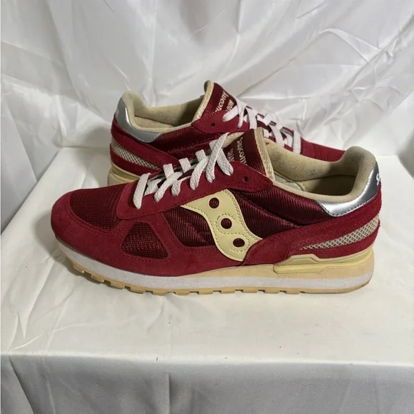 SAUCONY SHADOW S2108-730 MENS ORIGINAL Trainer Red Sand Size 9 Women’s Size 10.5